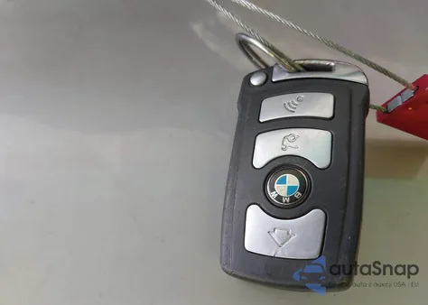 2006 BMW 750Li из США, поврежденный, VIN WBAHN83556DT63631